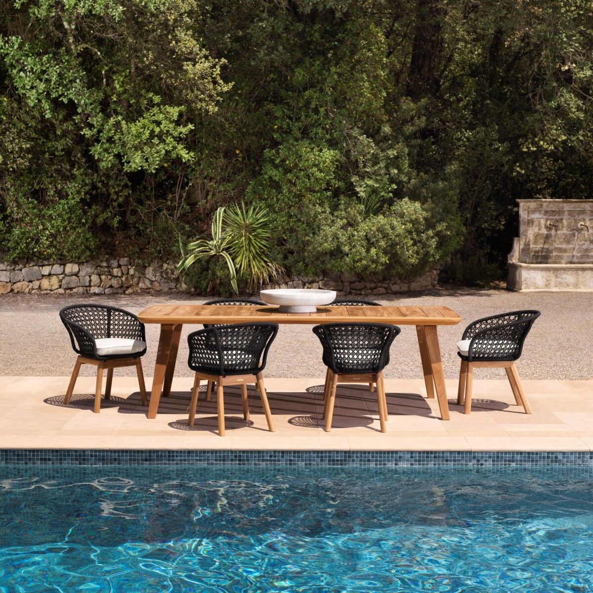 Outdoor Dining Table Glover