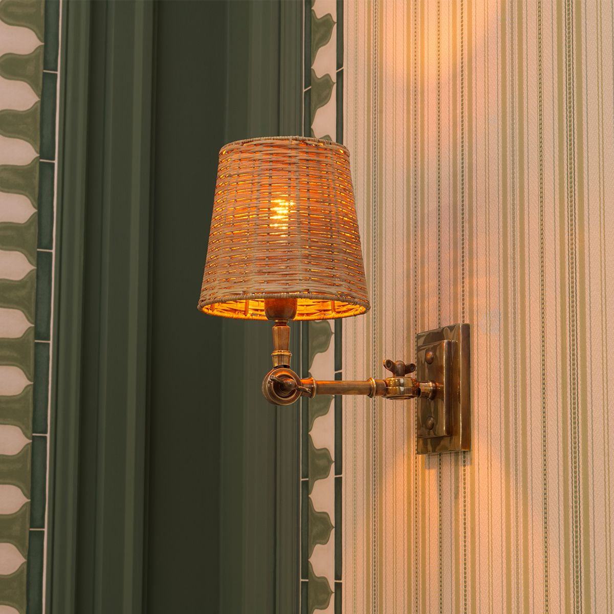 Wall Lamp Wentworth Single