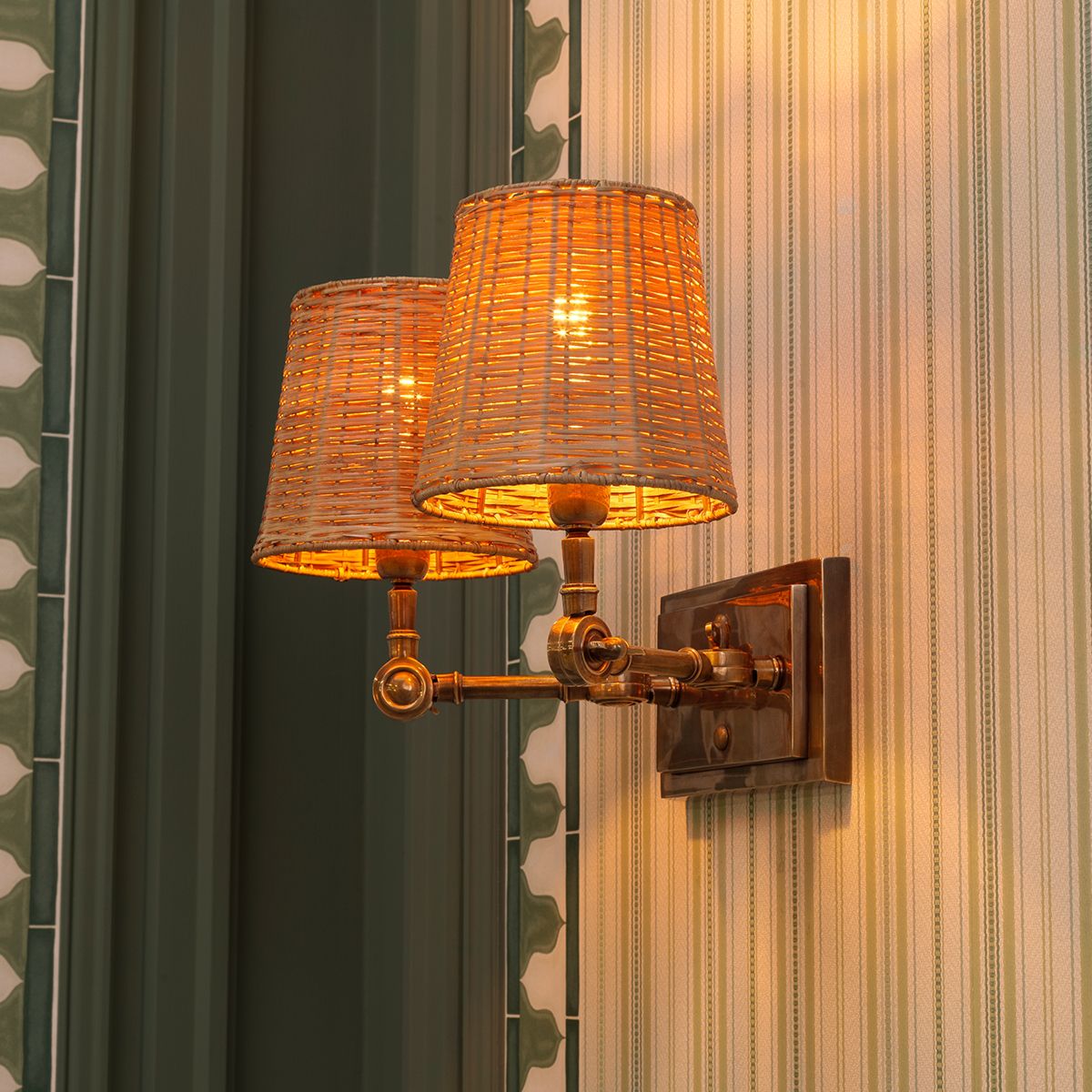 Wall Lamp Wentworth Double